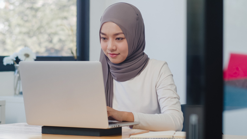 5 Tips Memulai Bisnis Baju Muslim Syar’i, Catat Ya!