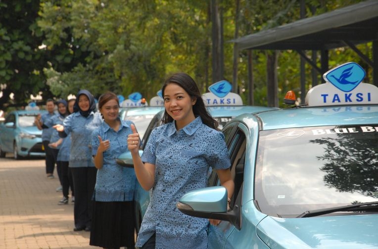 Sejarah Bluebird, Taksi Listrik Pertama di Indonesia